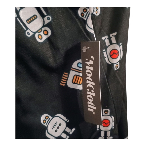 NWT Modcloth Sleep Bright Robots Nightgown Chemise Size Medium - Picture 4 of 4